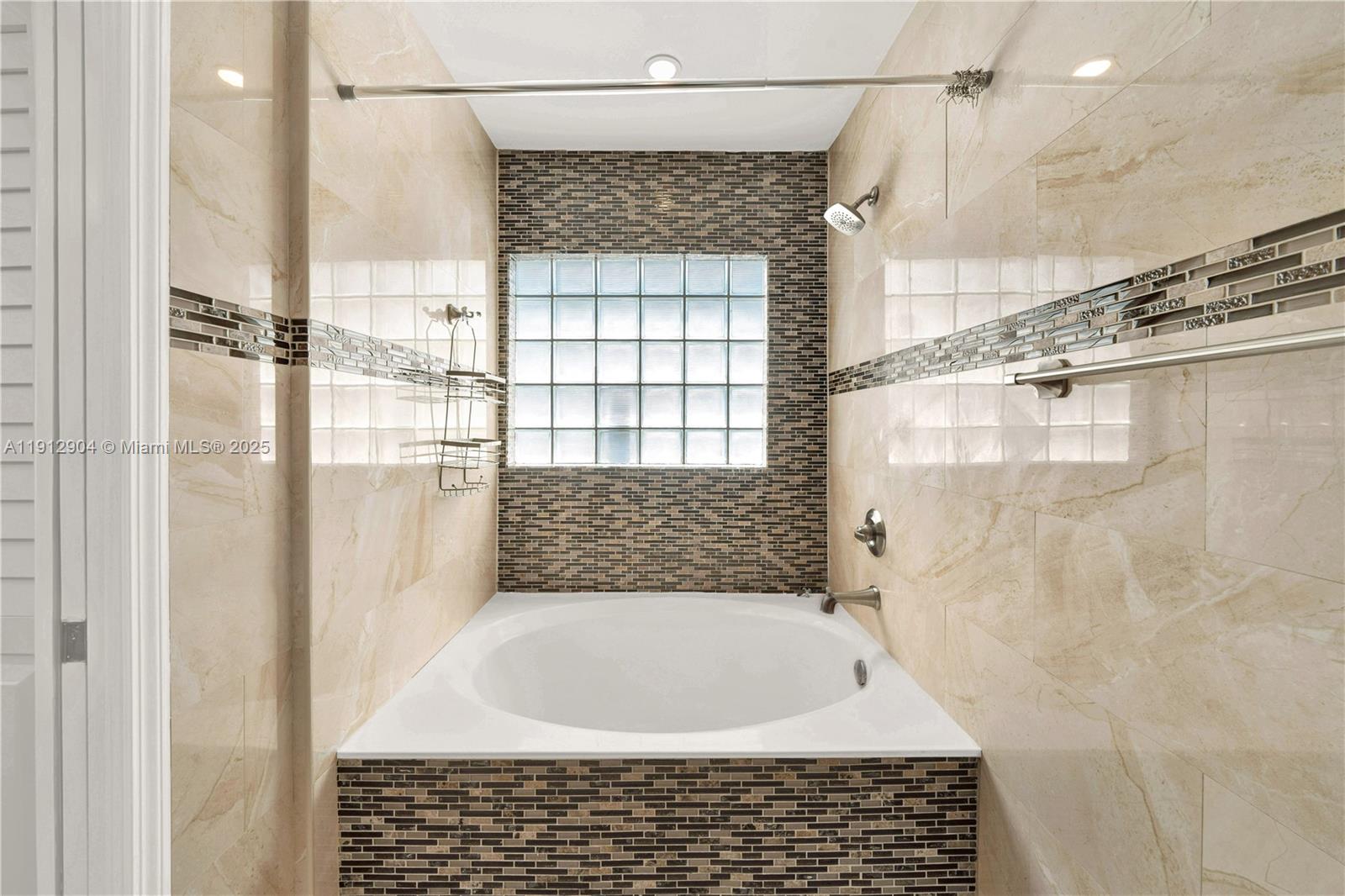 SHOMA HOMES AT TAMIAMI IV - Residential Lease