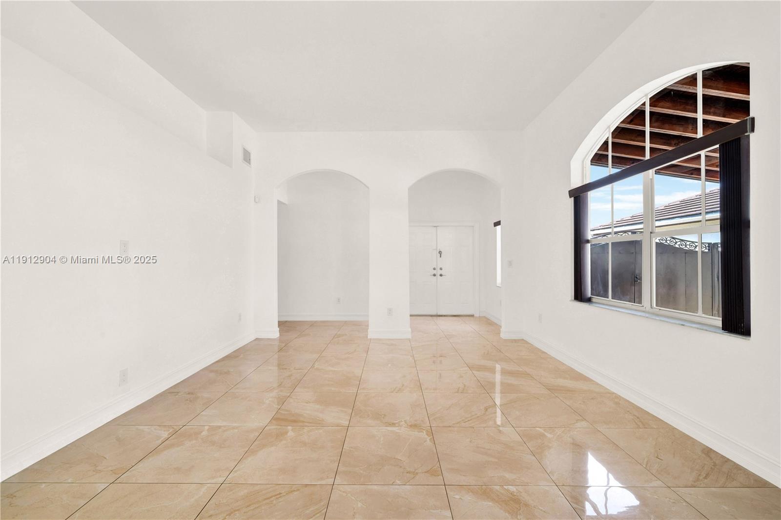 SHOMA HOMES AT TAMIAMI IV - Residential Lease