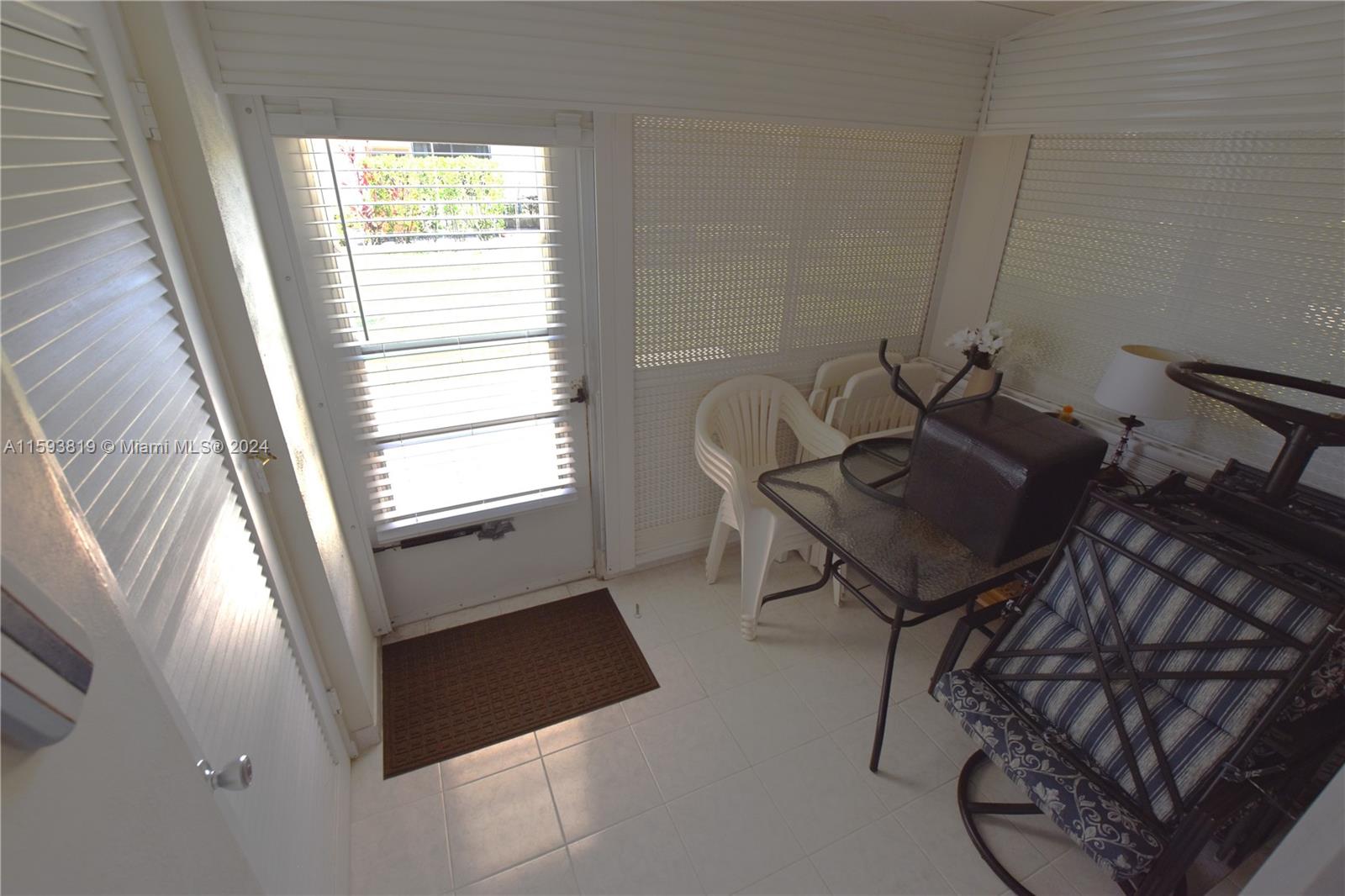 CRESTHAVEN VILLAS CONDO 2 - Residential