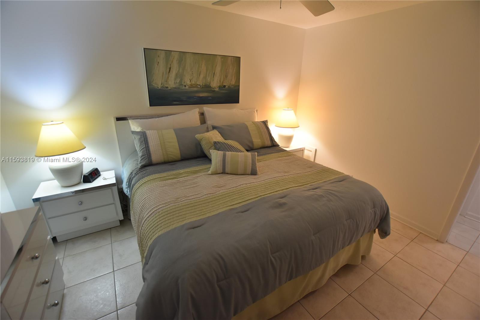CRESTHAVEN VILLAS CONDO 2 - Residential