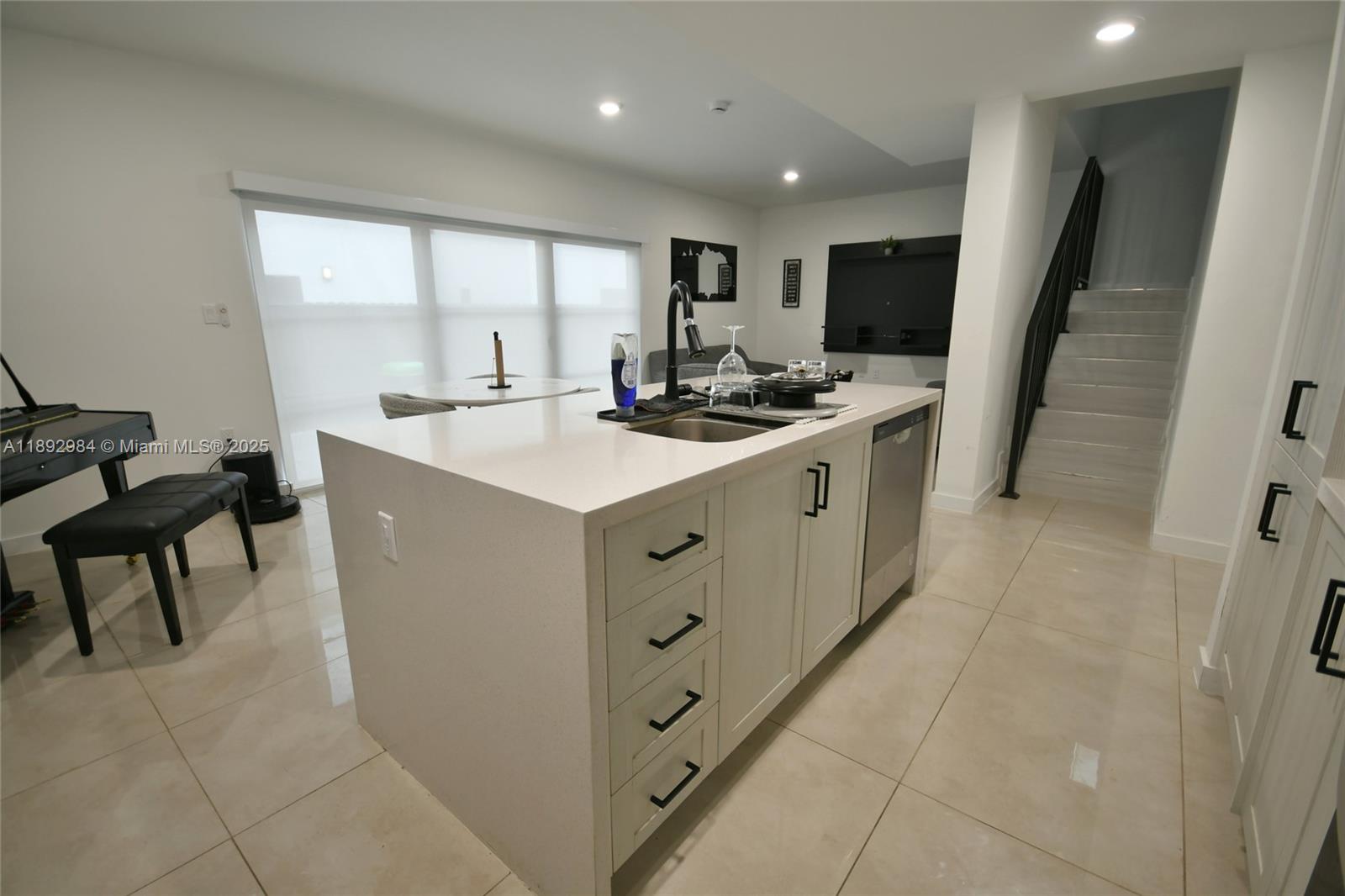 On Alba - Residential Lease