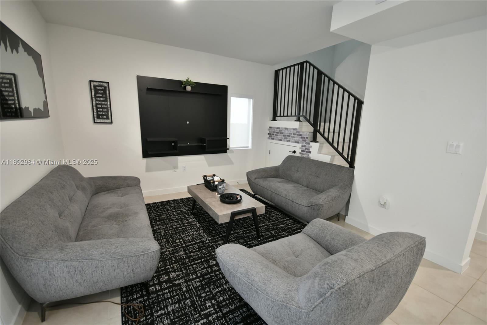 On Alba - Residential Lease