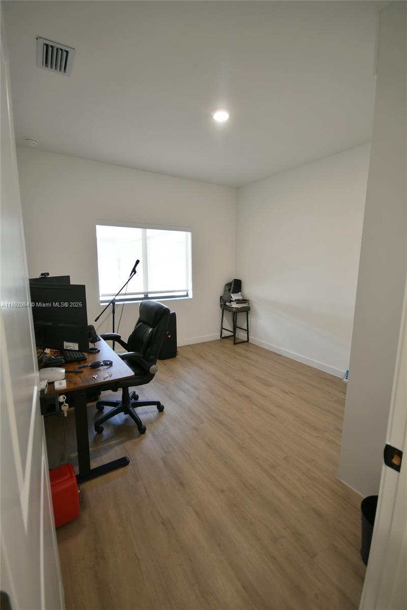 On Alba - Residential Lease