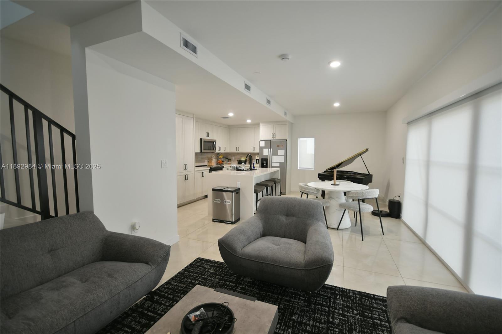 On Alba - Residential Lease