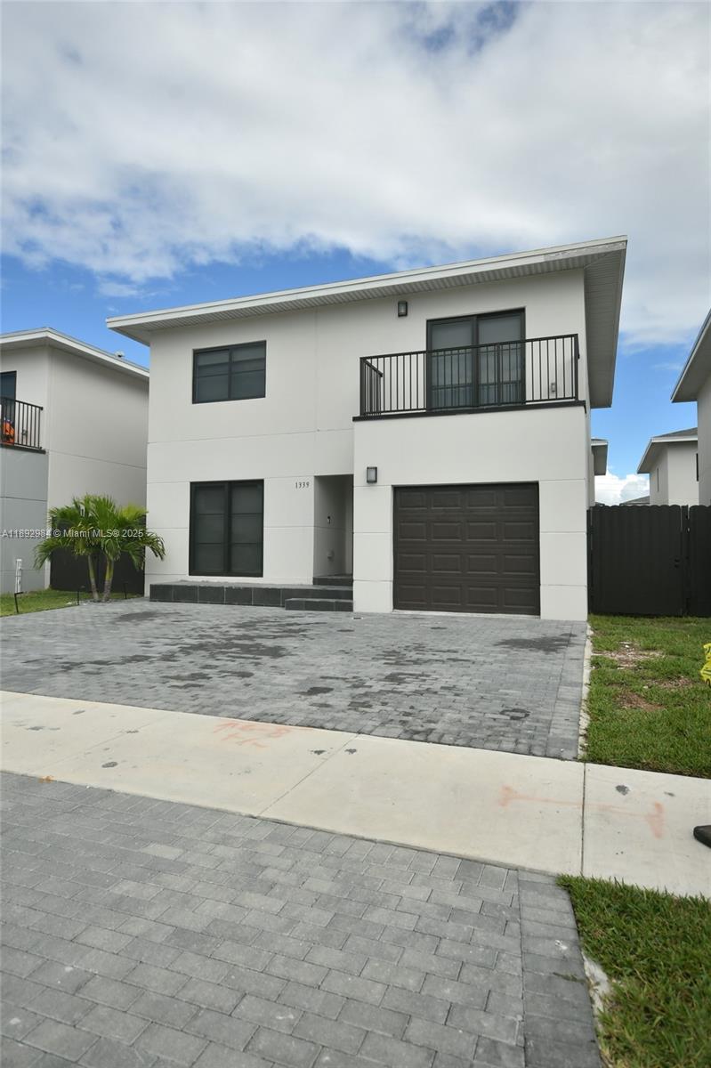 On Alba - Residential Lease