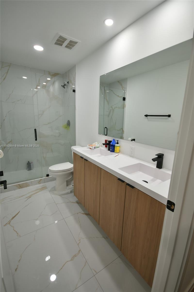 On Alba - Residential Lease