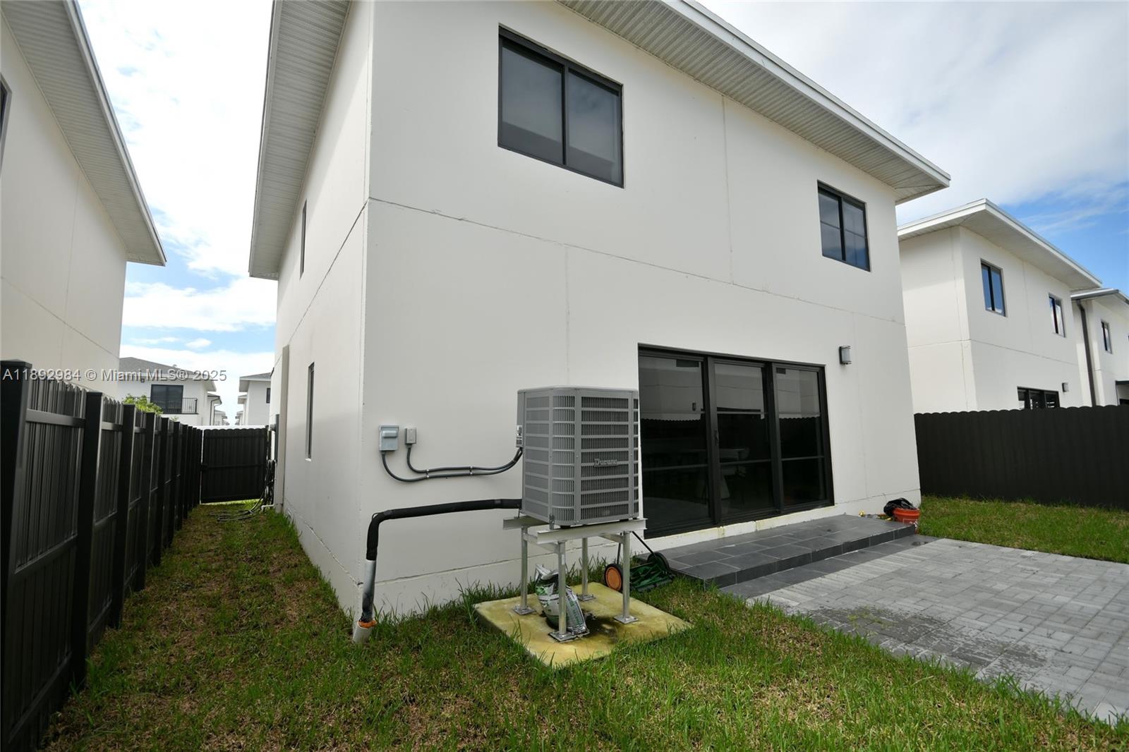 On Alba - Residential Lease