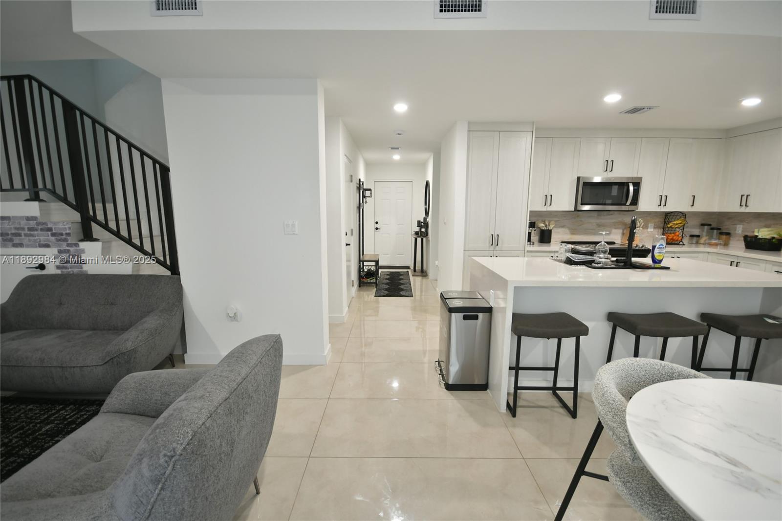 On Alba - Residential Lease