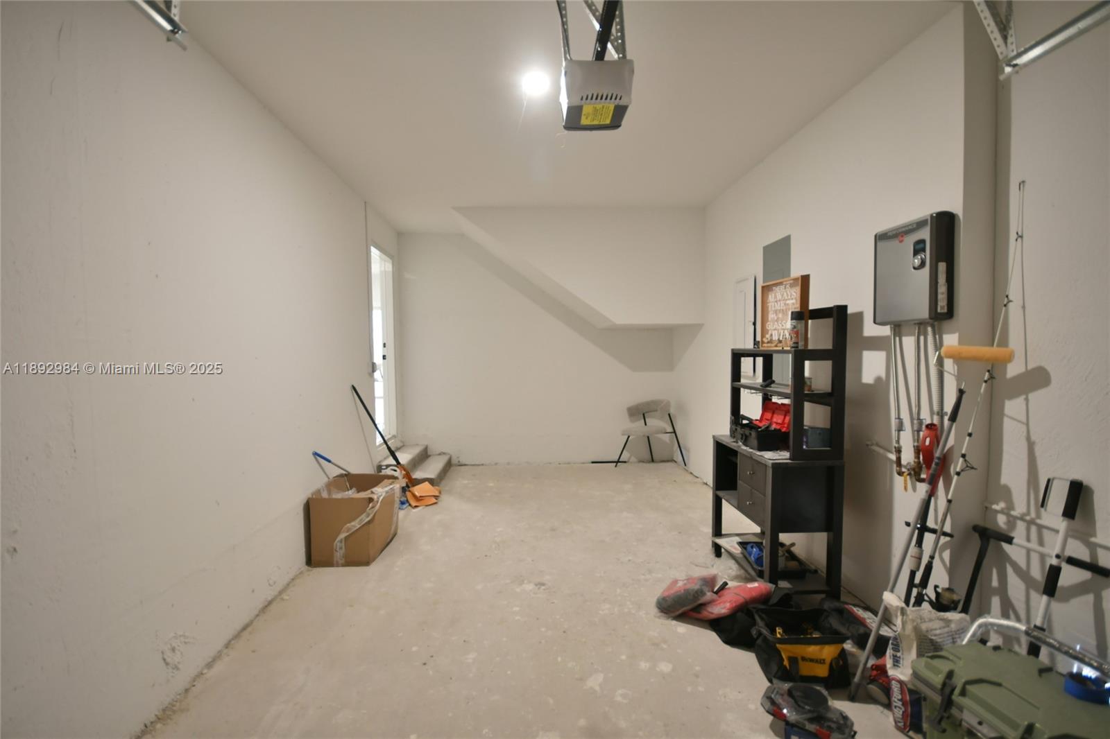 On Alba - Residential Lease
