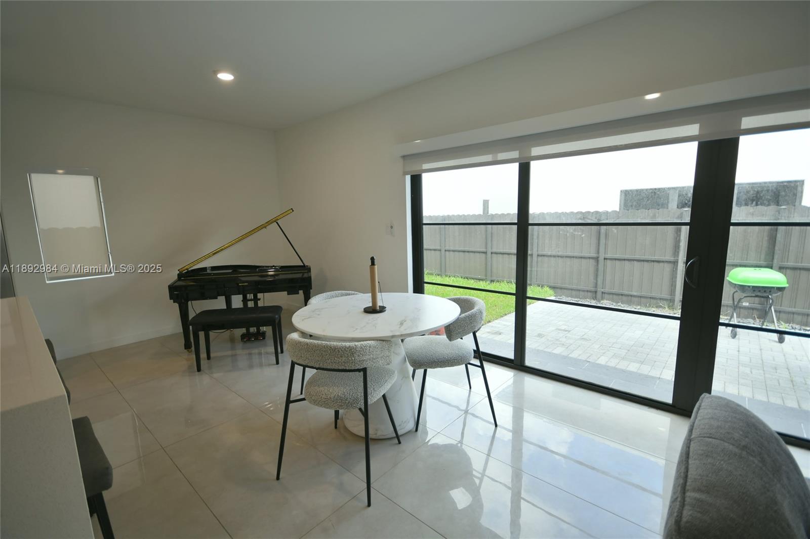 On Alba - Residential Lease