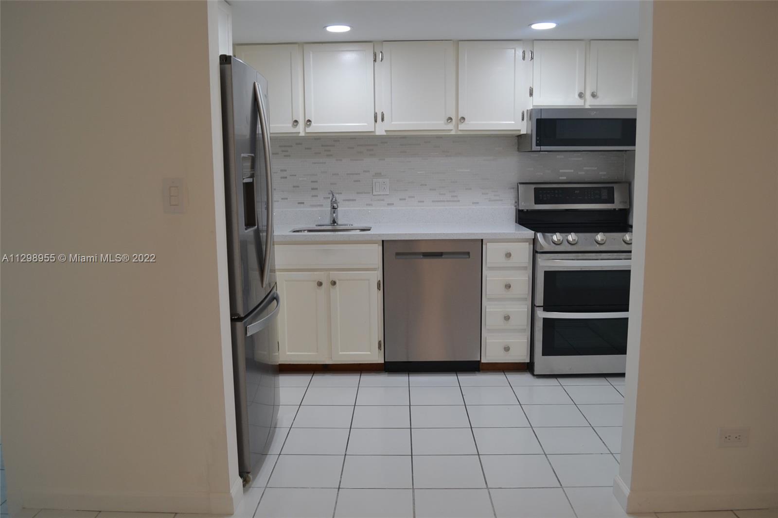 INTERNATIONAL VILLAGE AT - Residential Lease