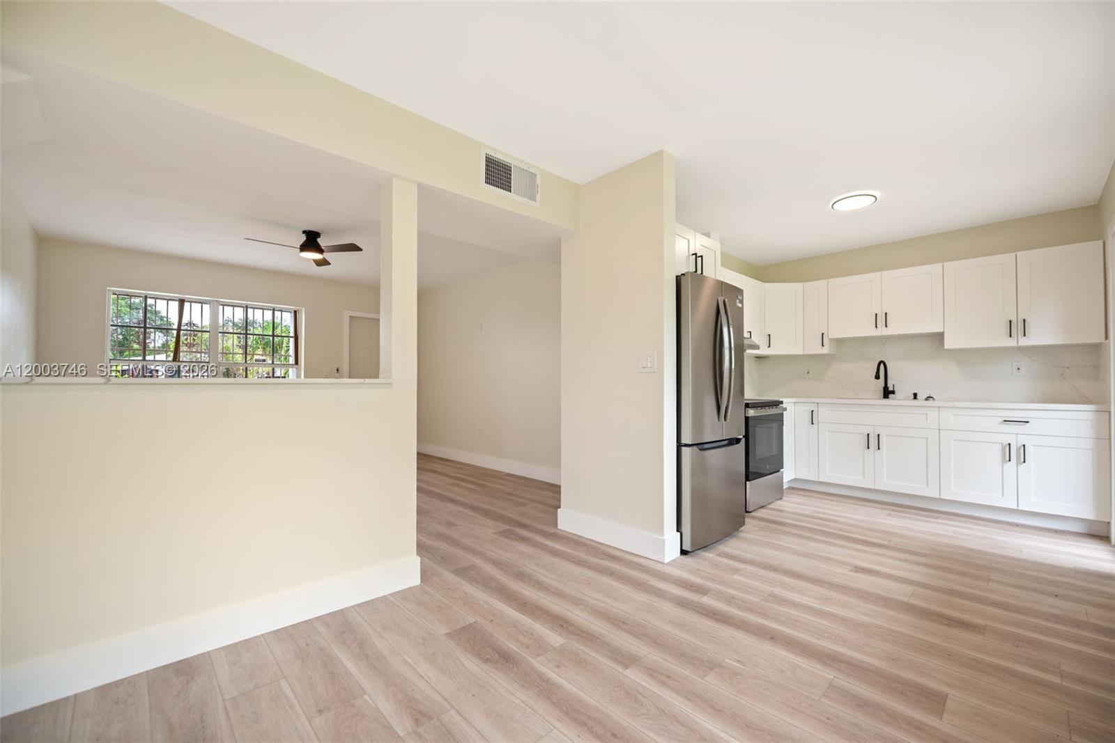 TAYLOR MANOR - Residential
