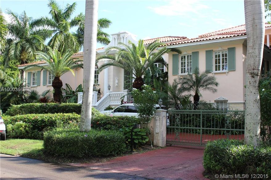 Waterfront Gated European style home centered around a courtyard.  Downstairs there are 3 bedrooms plus 2 staff quarters.  Upstairs master bedroom with bath and a bedroom with bath.  A huge playroom bonus room with bedroom and bath.  Fully tiled pool, built in bbq, 3 car garage and private​​‌​​​​‌​‌​​​‌‌​​​‌‌‌​​‌​​‌‌​​​​ dock.