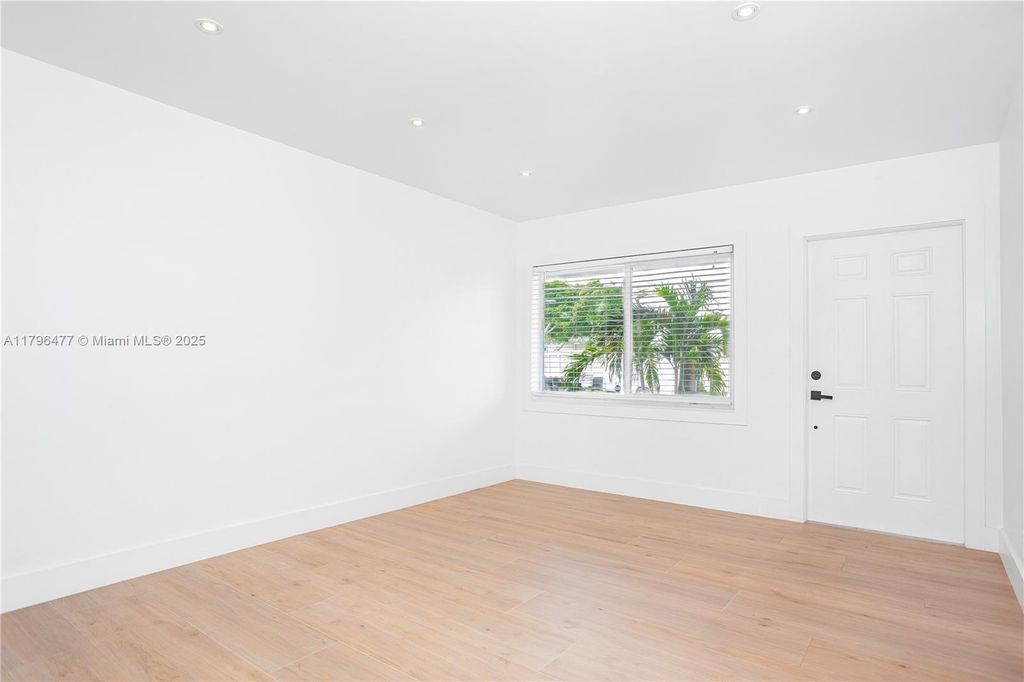 Photo of 3340 NE 13th Ave #3340, Oakland Park, FL 33334 (MLS # A11796477)