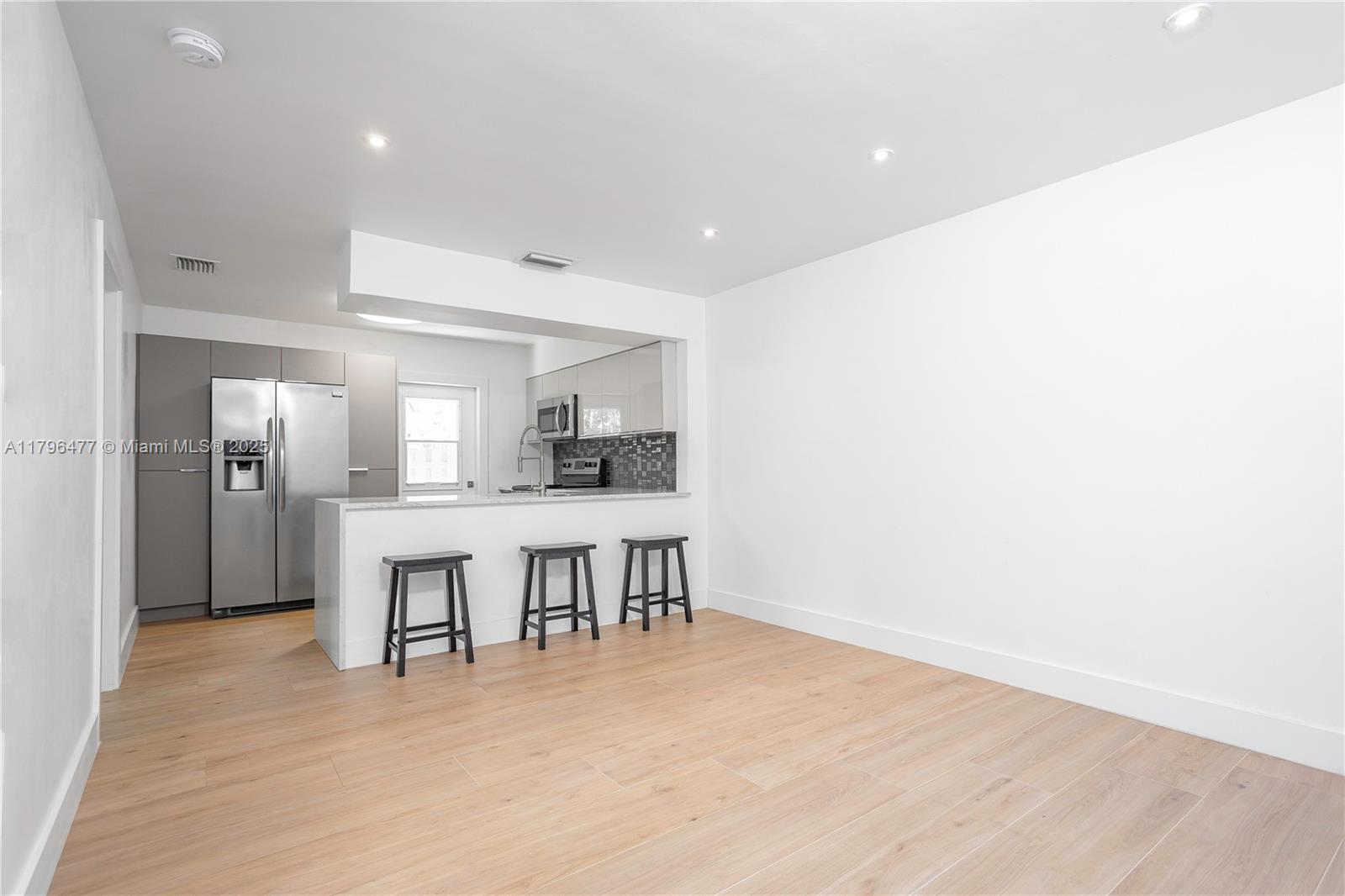 3340 NE 13th Ave 3340