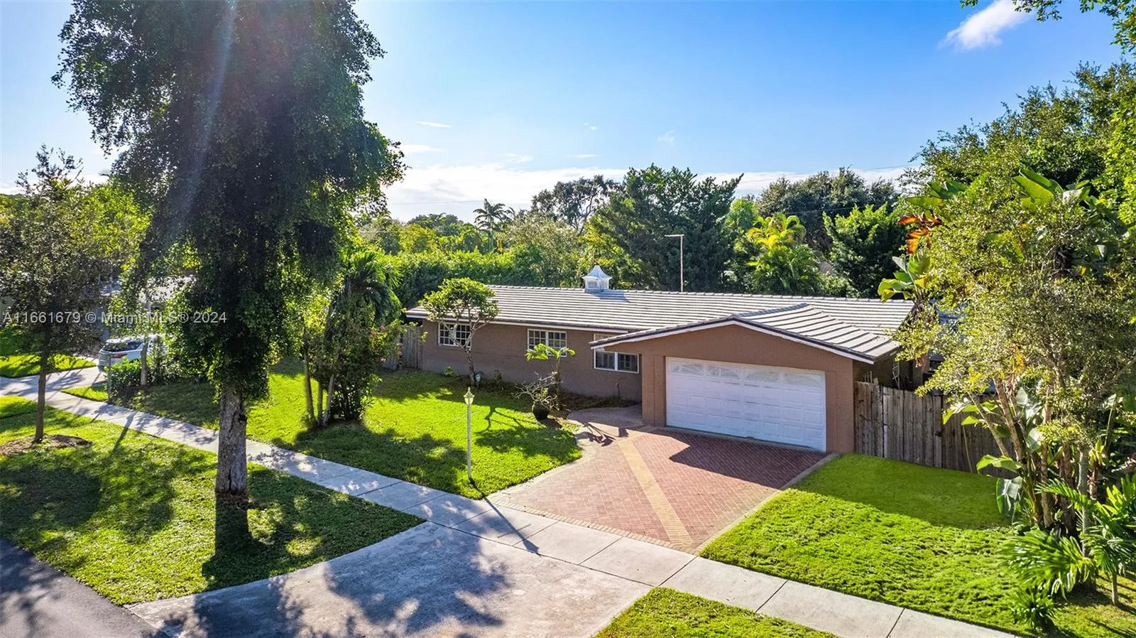 Pinecrest, Florida 33156, United States, ,Land,Pending,43379