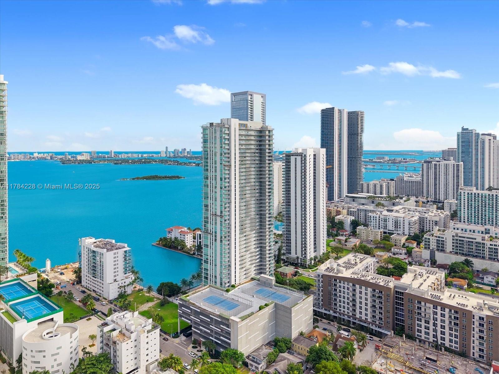 ICON BAY CONDO - Residential