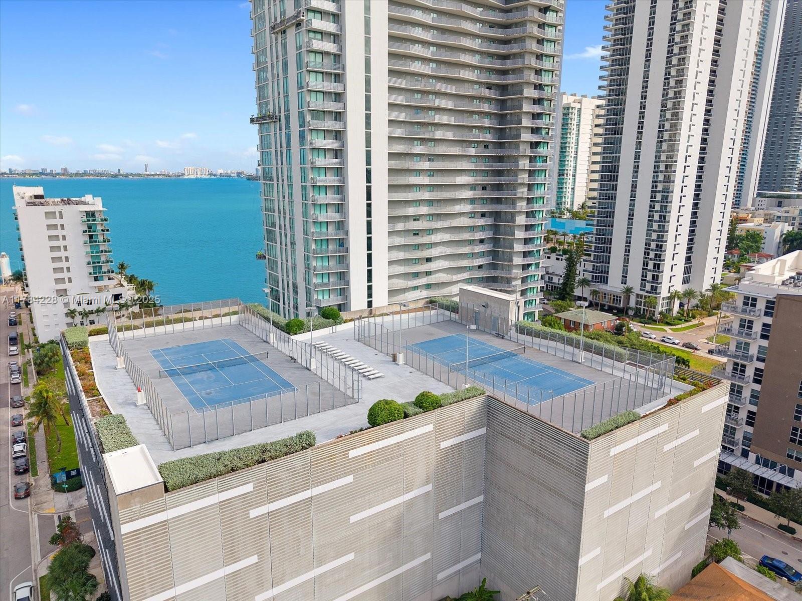 ICON BAY CONDO - Residential