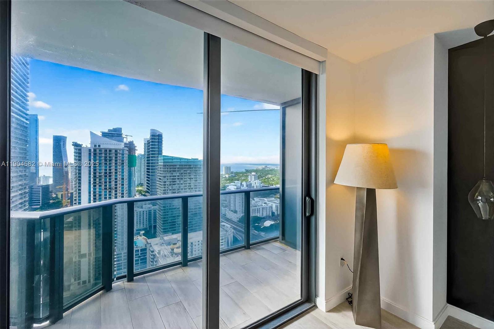 BRICKELL HEIGHTS EAST CON - Residential Lease