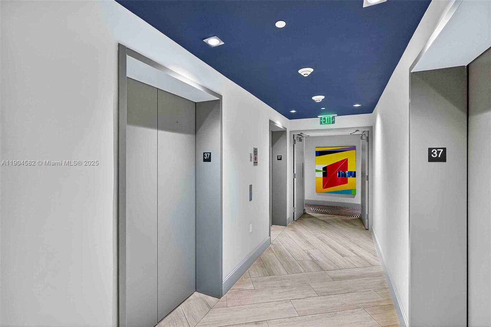 BRICKELL HEIGHTS EAST CON - Residential Lease