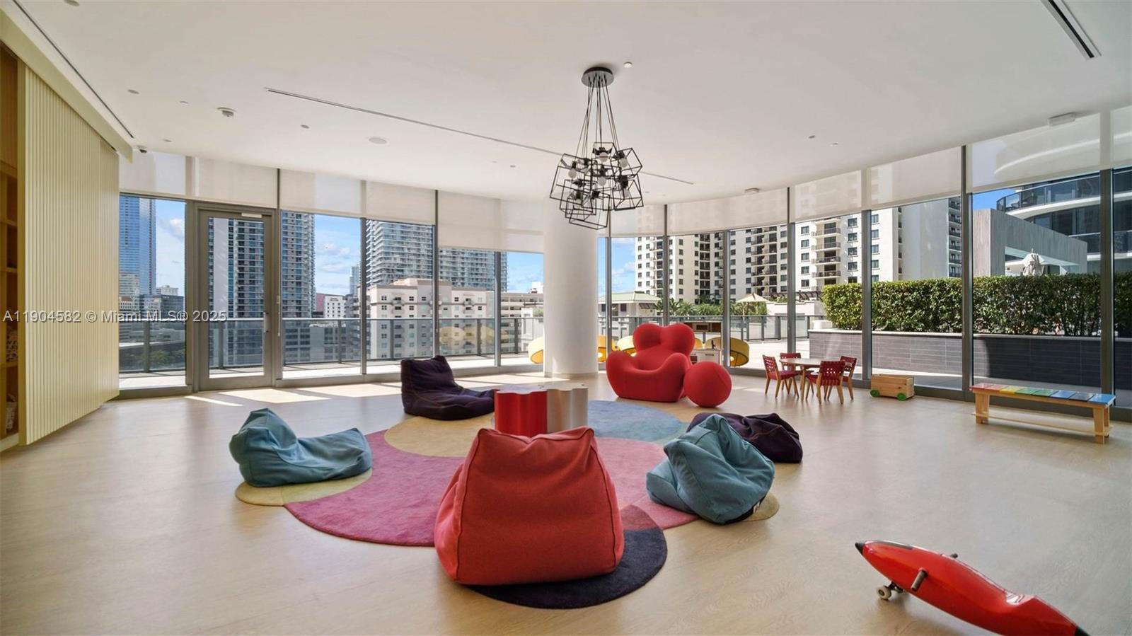 BRICKELL HEIGHTS EAST CON - Residential Lease