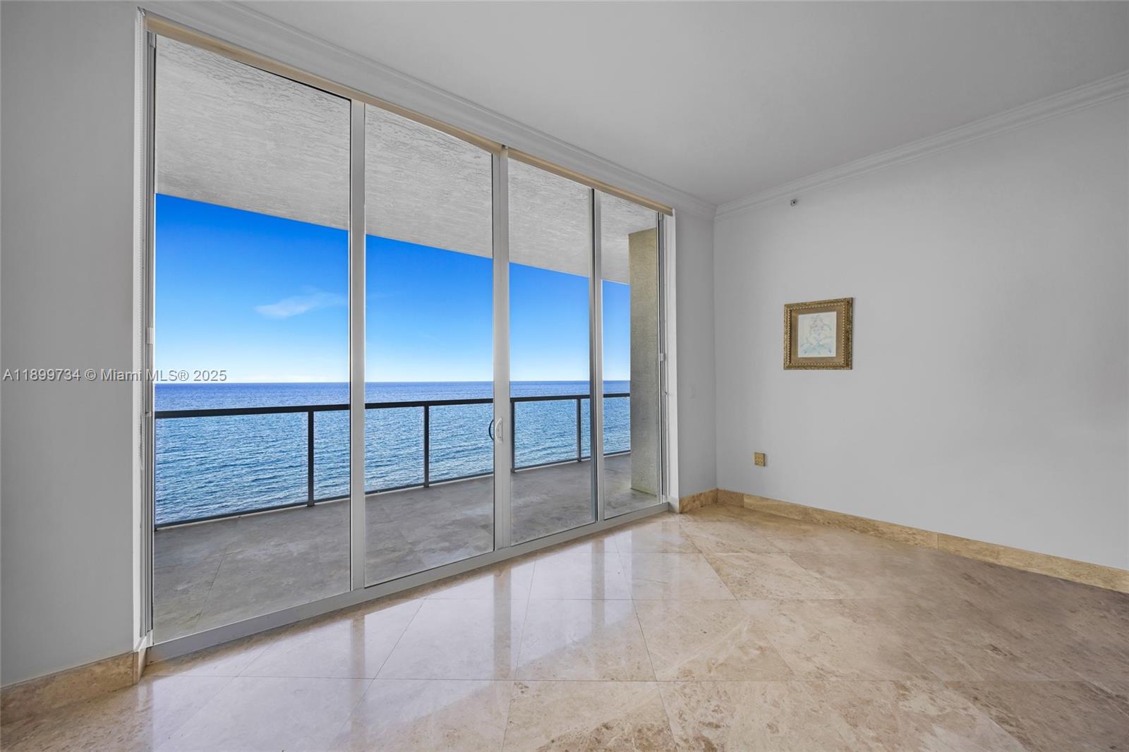 LUNA OCEAN RESIDENCES CON - Residential Lease