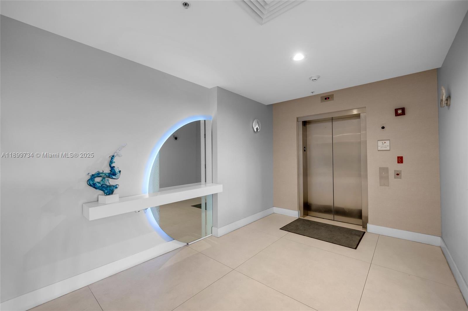 LUNA OCEAN RESIDENCES CON - Residential Lease