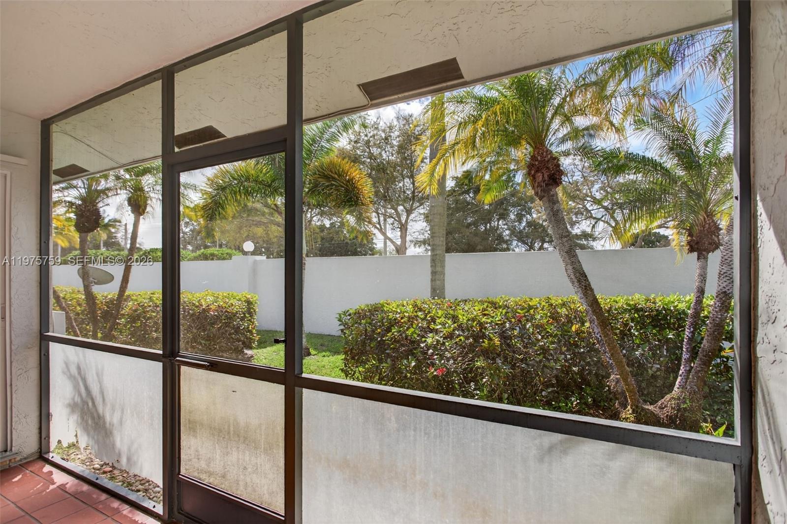 WOODLAND LAKES - Residential