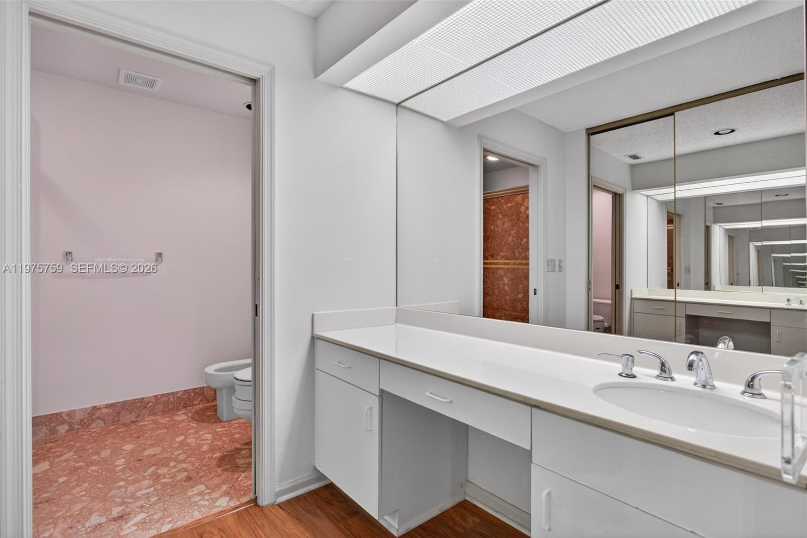 WOODLAND LAKES - Residential