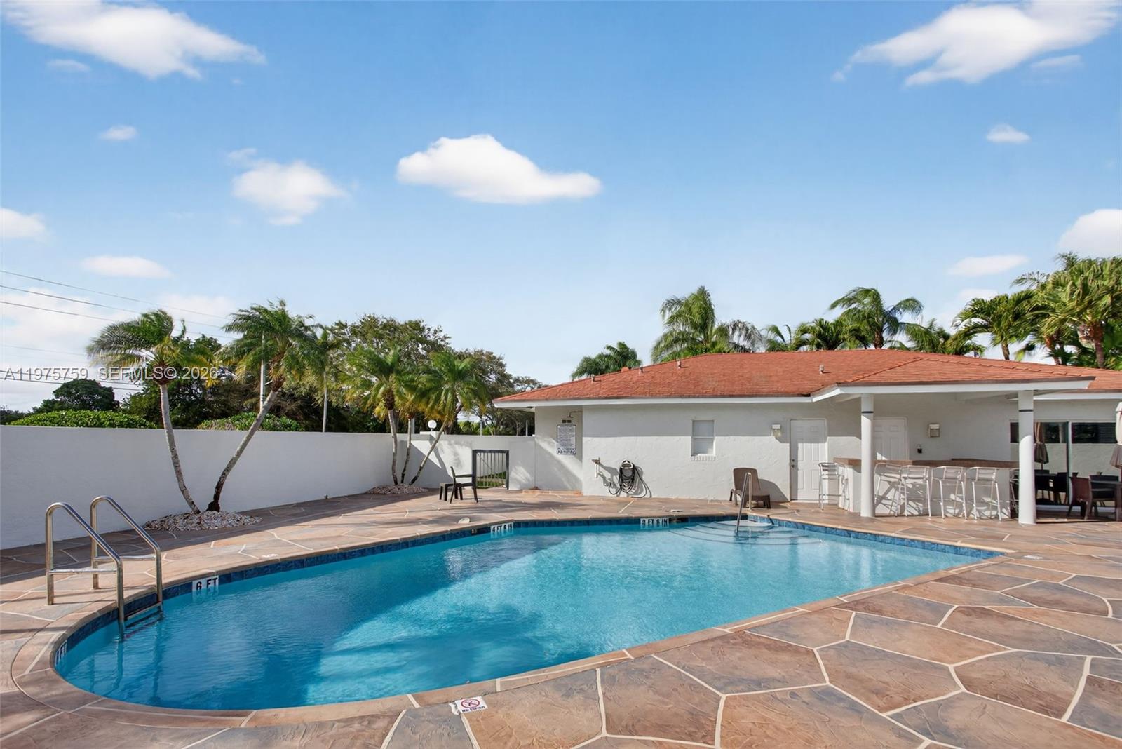 WOODLAND LAKES - Residential