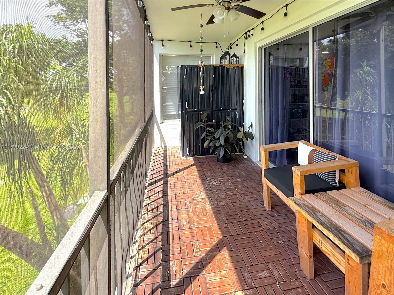 MANORS OF INVERRARY I-5 - Residential