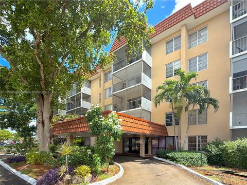 4160 Inverrary Dr 212 Lauderhill FL 33319