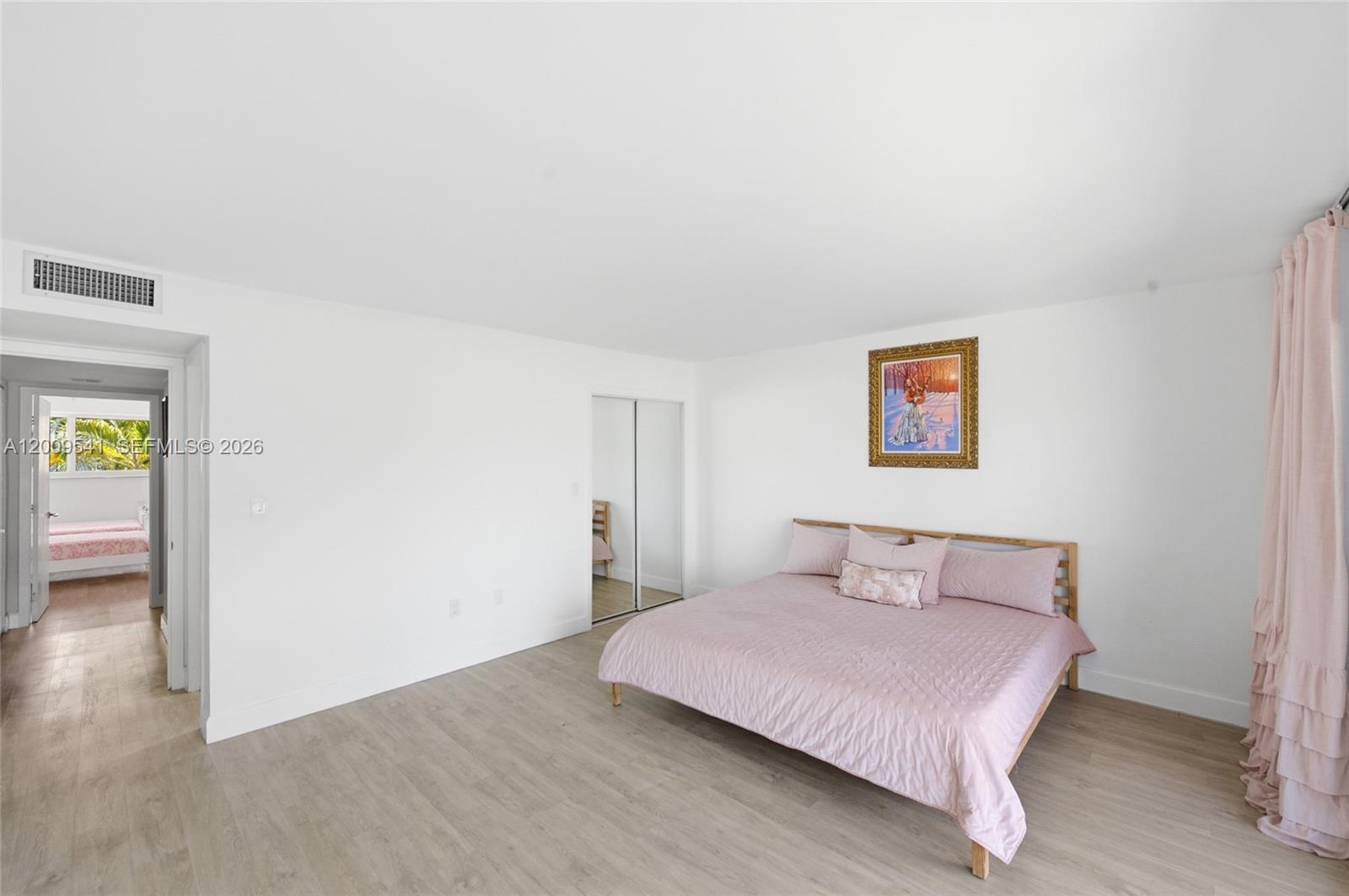 LAGO VERDE VILLAS CONDO - Residential