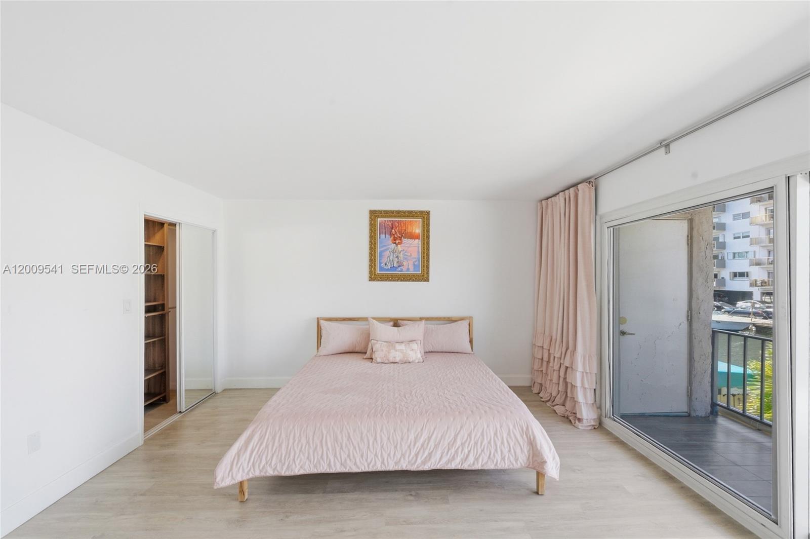 LAGO VERDE VILLAS CONDO - Residential