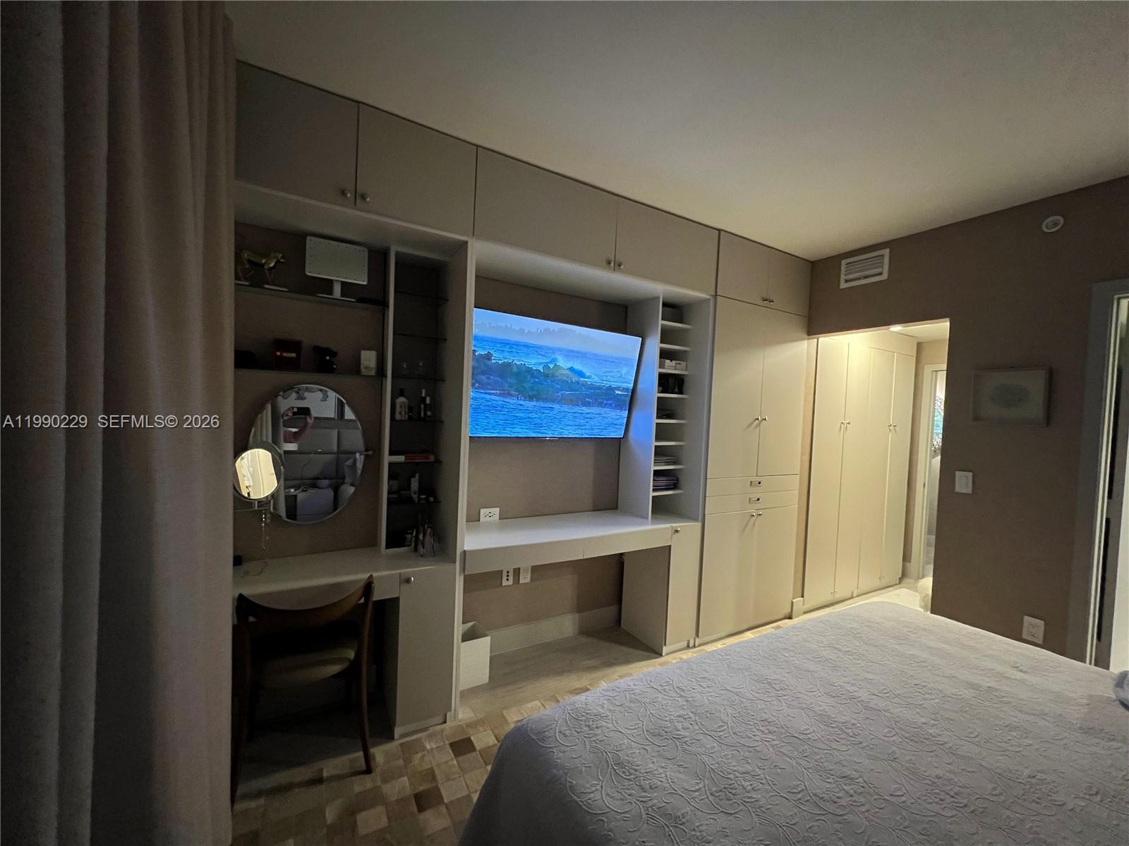BRICKELL HEIGHTS EAST CON - Residential Lease
