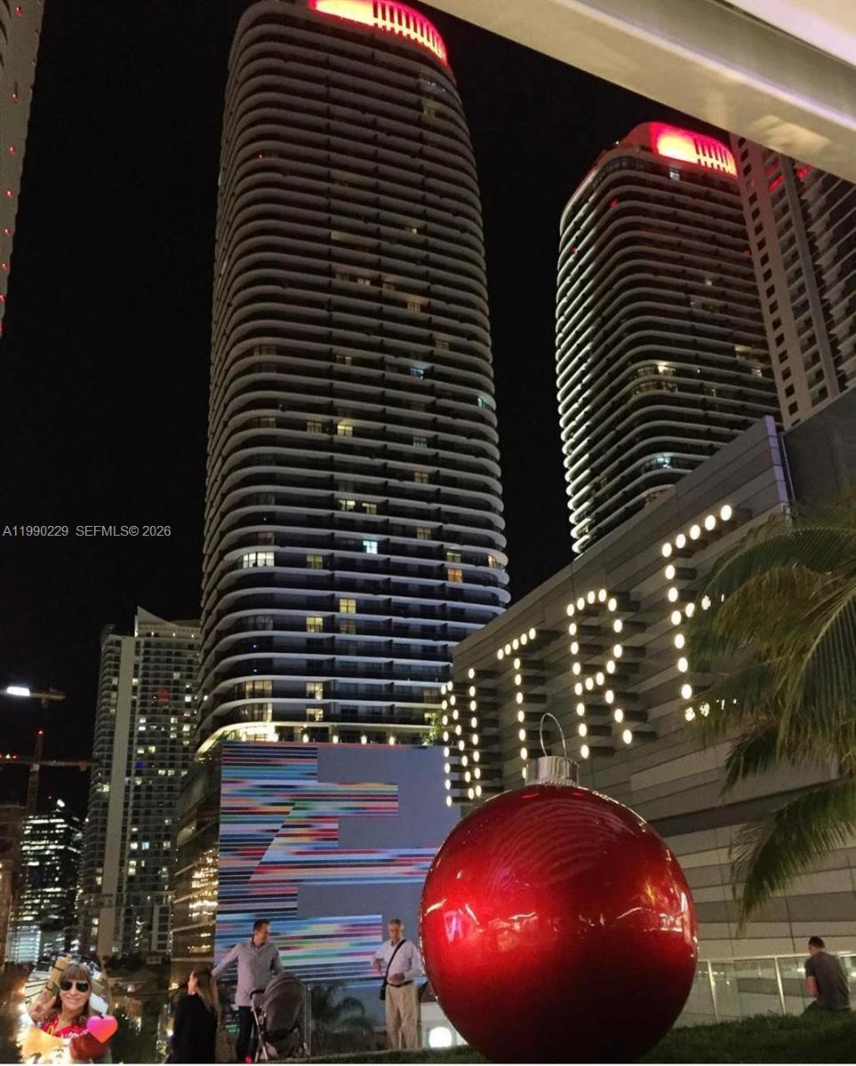 BRICKELL HEIGHTS EAST CON - Residential Lease