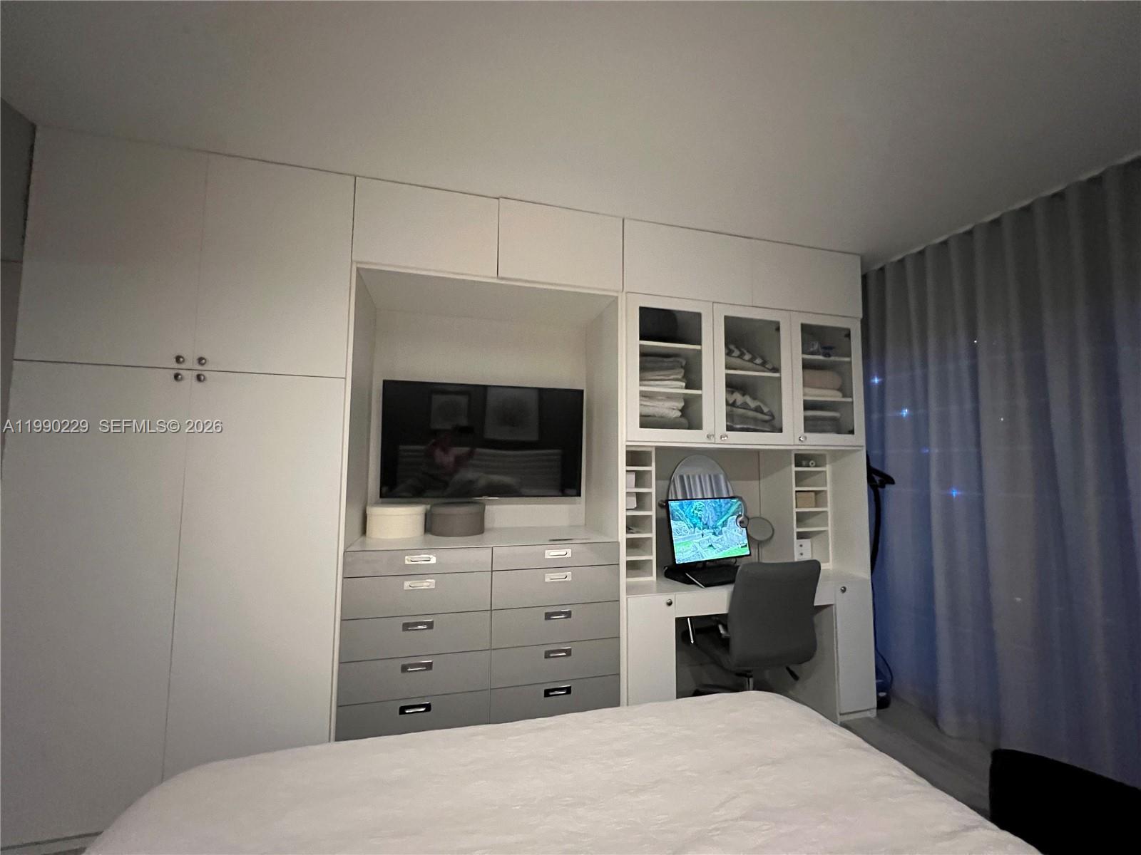BRICKELL HEIGHTS EAST CON - Residential Lease