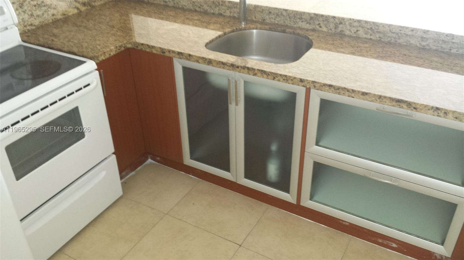 MONTECARLO CONDO - Residential Lease