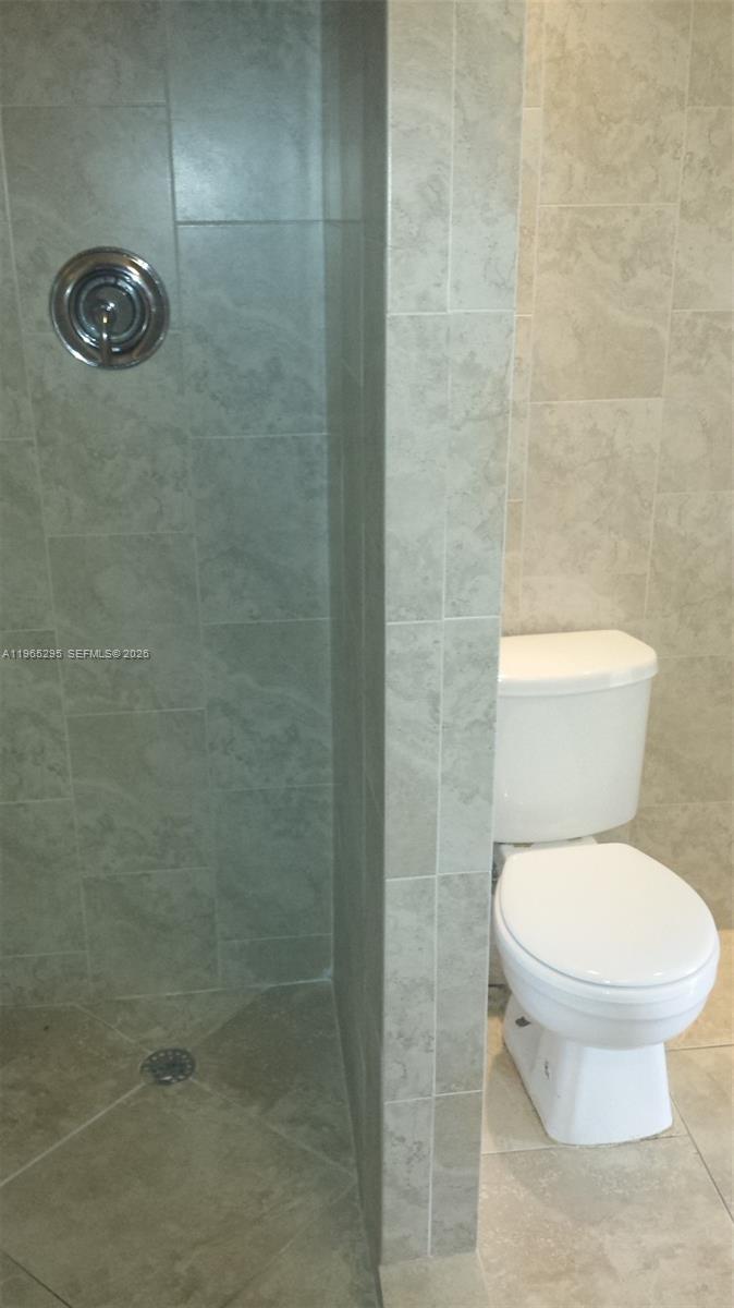 MONTECARLO CONDO - Residential Lease