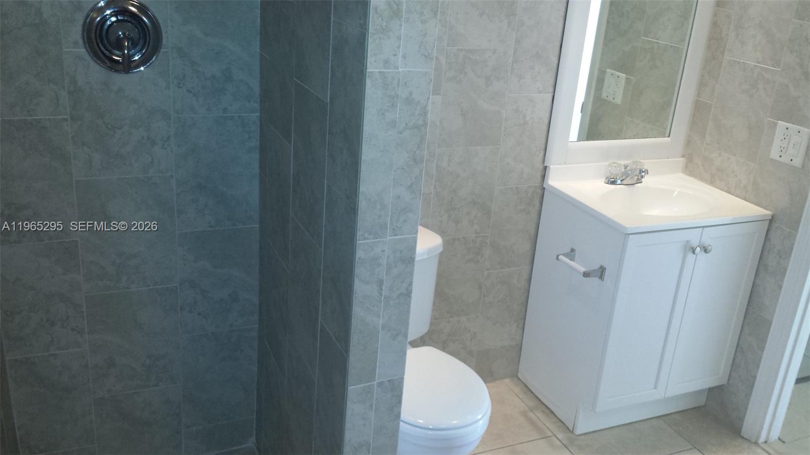 MONTECARLO CONDO - Residential Lease