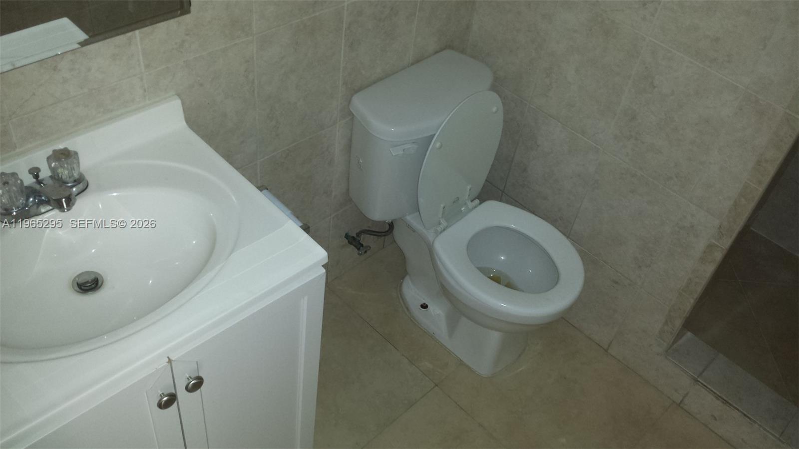 MONTECARLO CONDO - Residential Lease