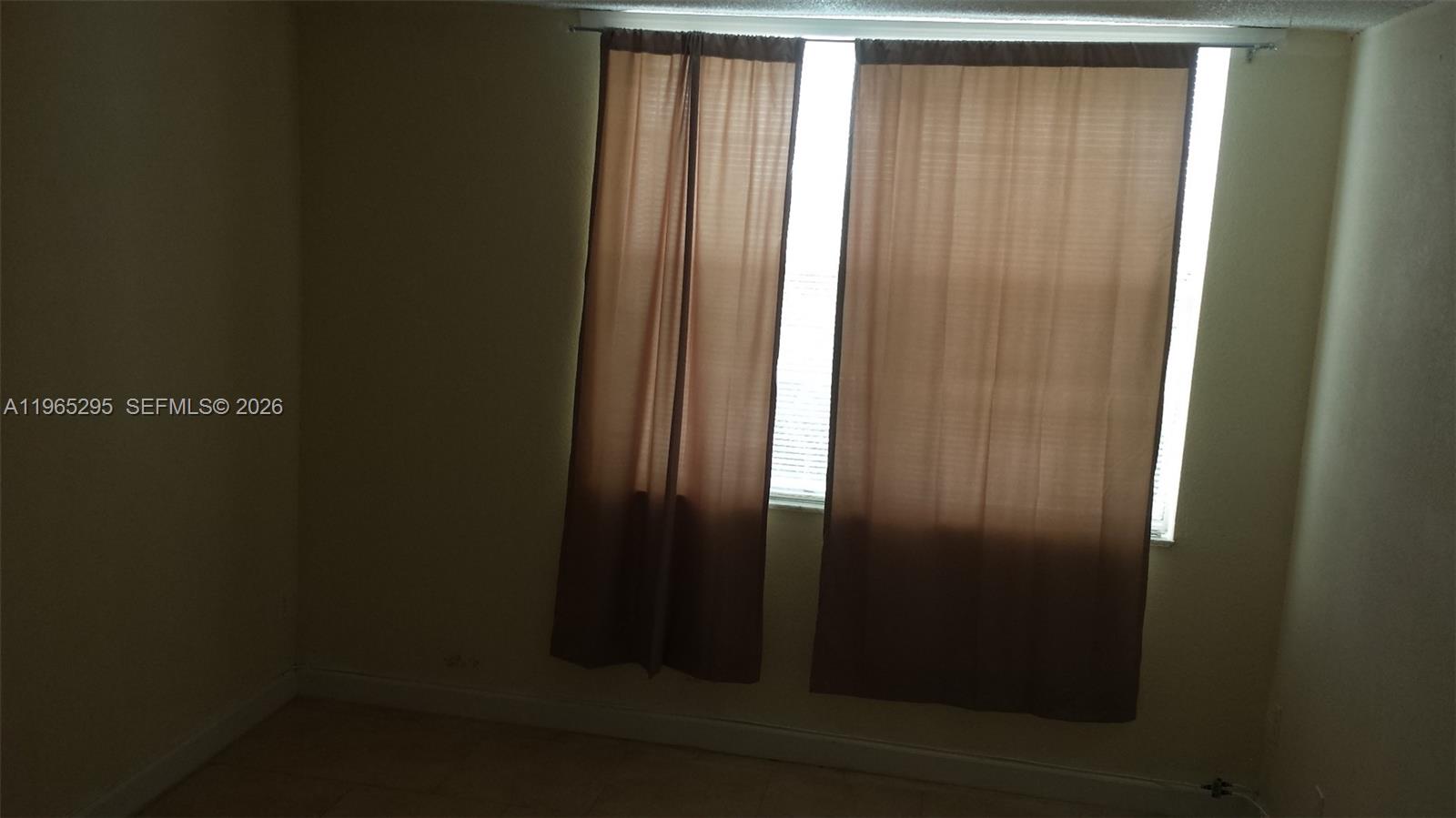 MONTECARLO CONDO - Residential Lease