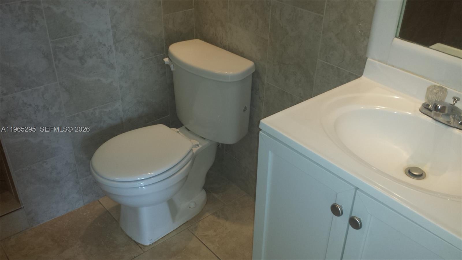 MONTECARLO CONDO - Residential Lease