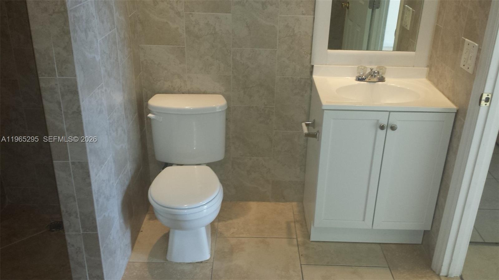 MONTECARLO CONDO - Residential Lease