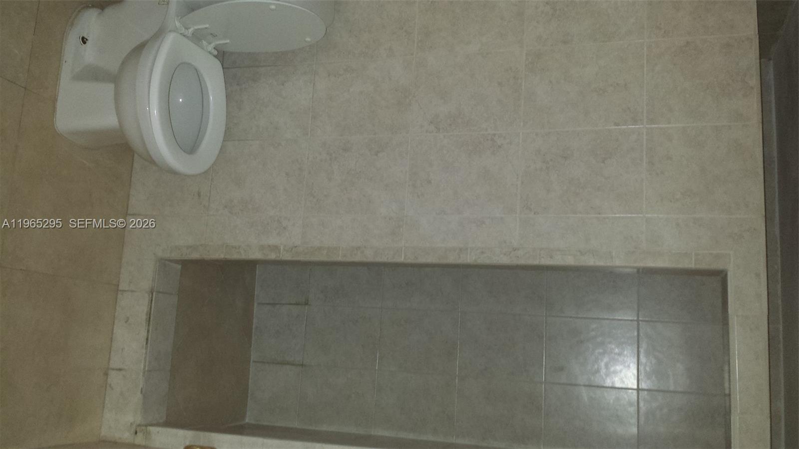 MONTECARLO CONDO - Residential Lease