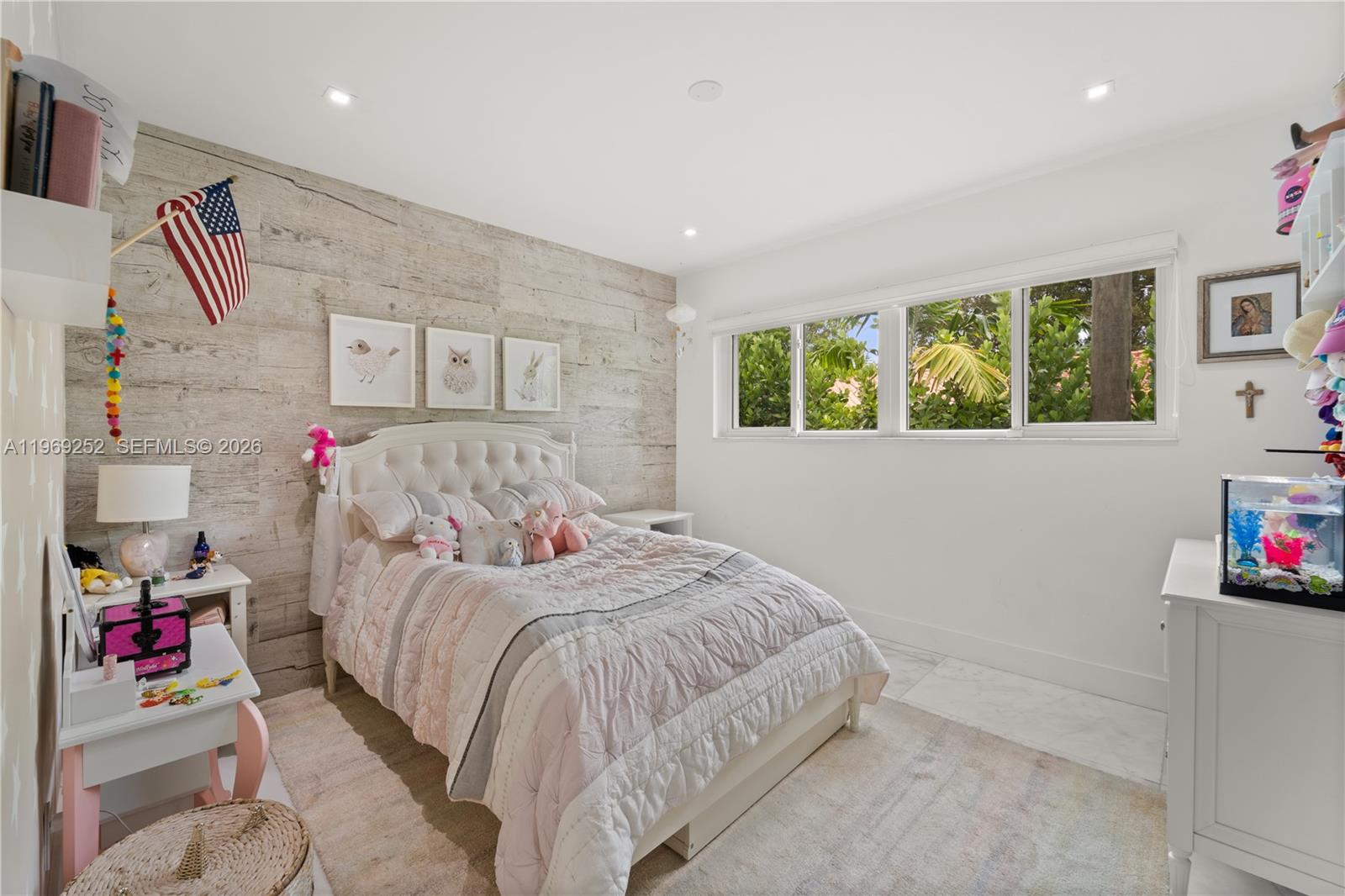 LOUISE PARK - Residential