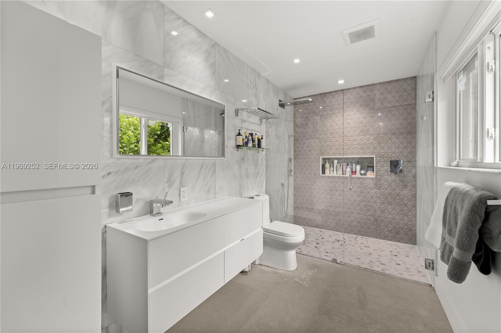 LOUISE PARK - Residential