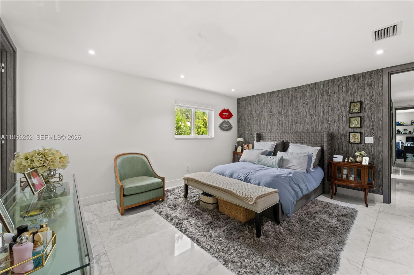 LOUISE PARK - Residential