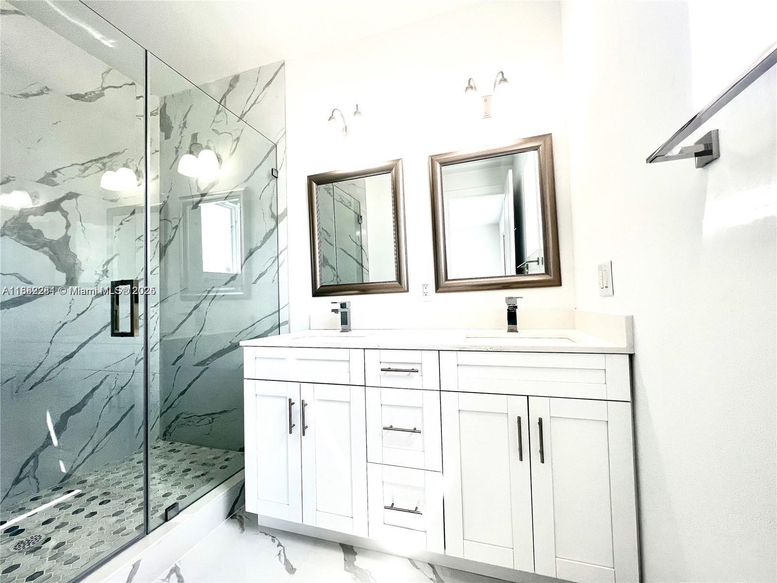 CORNER HOMES AT HAYES STR - Residential Lease