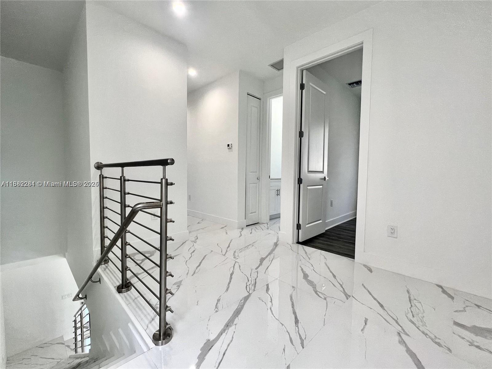 CORNER HOMES AT HAYES STR - Residential Lease